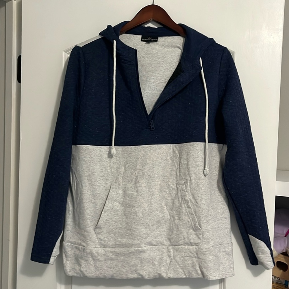 Nursing friendly hoodie, large
